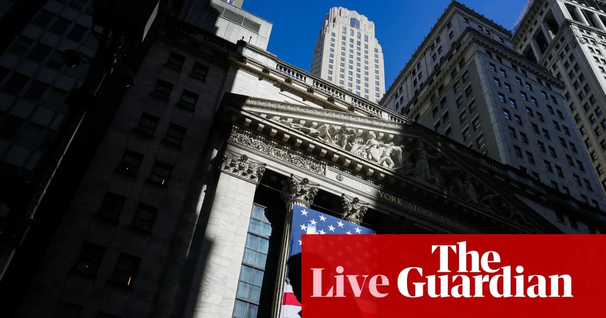 Nasdaq Rises to Record as US Job Growth Slows