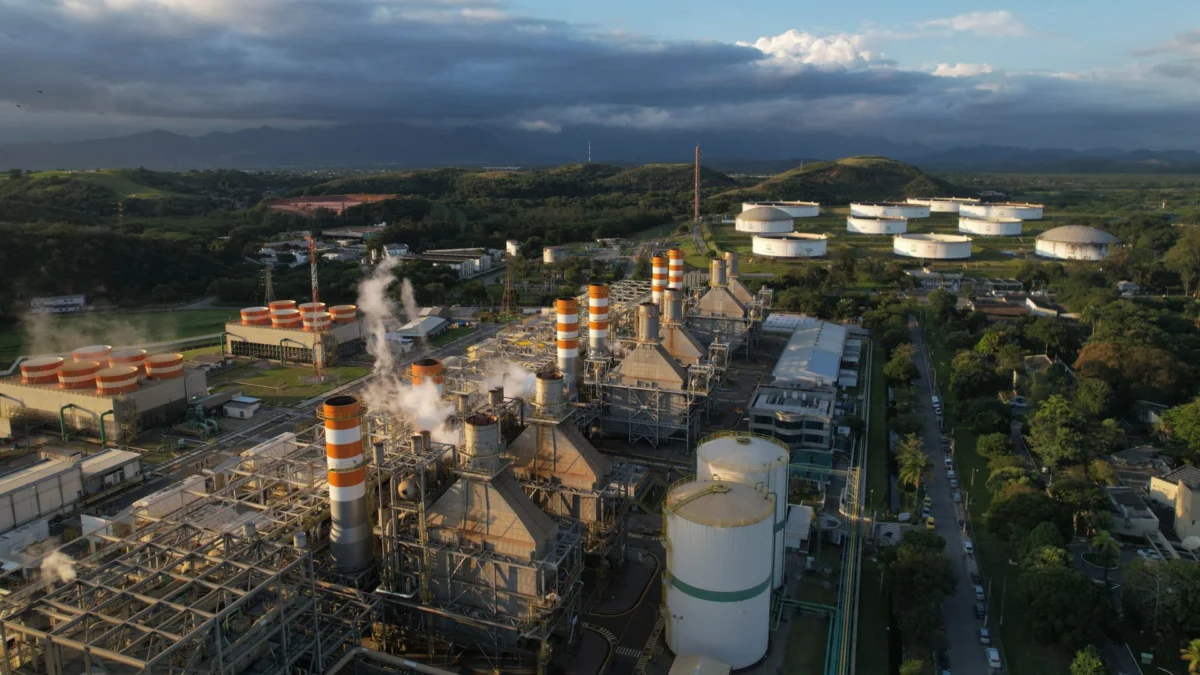 Oil Prices Fall on Russian Diesel and Saudi-Houthi Concerns