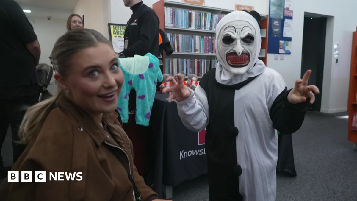 Parents Swap Halloween Costumes to Cut Rising Costs