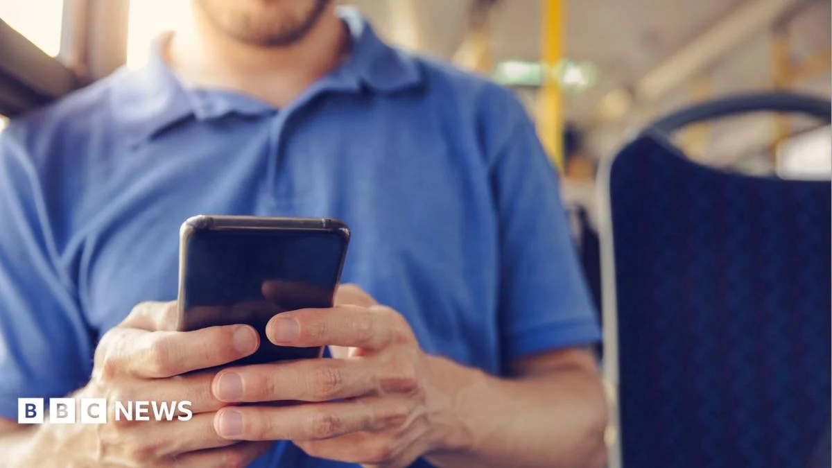Bus loud music players face £100 fine under new England campaign
