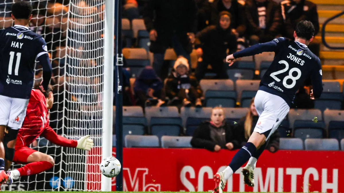 Rangers held by Dundee as Jones equaliser denies win