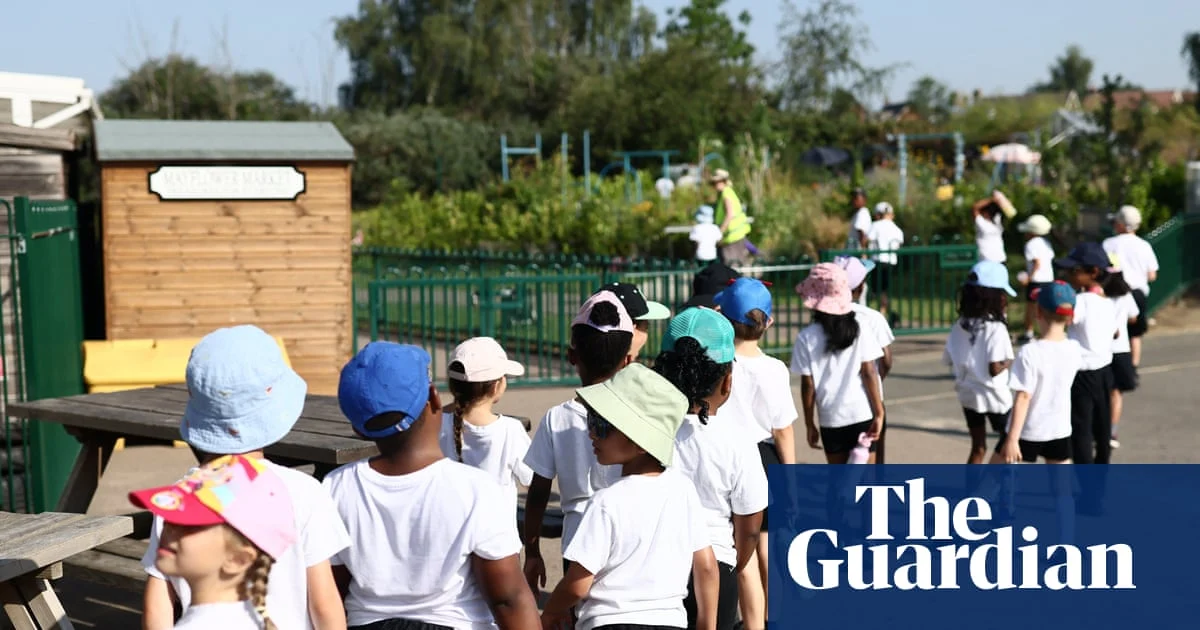 UK Schools May Shift Start Times and Exams to Beat Heatwaves, Union Leader Says
