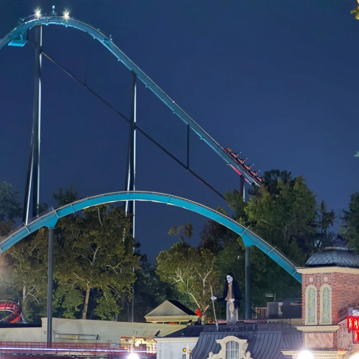 Georgia Roller Coaster Rider Dies, Several Injured at Six Flags