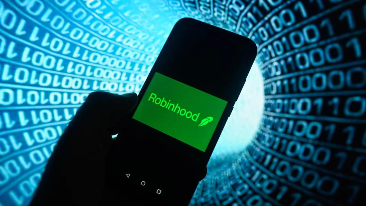 Robinhood Shares Fall as Crypto Slump Weighs on Profit
