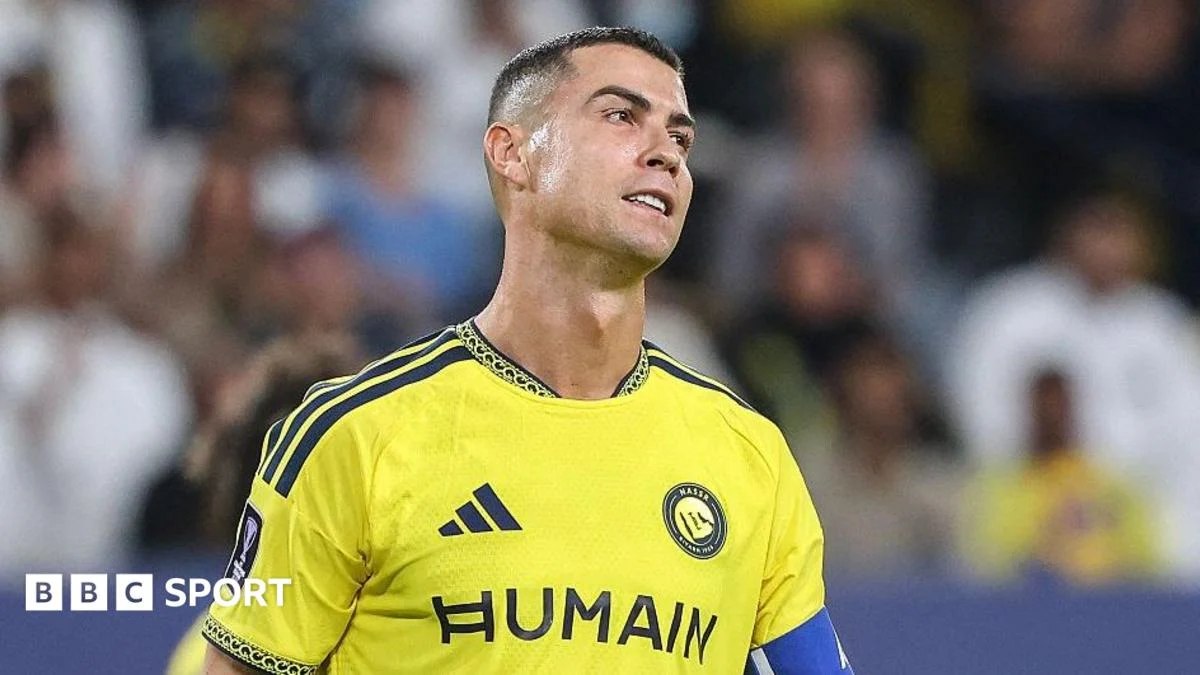 Ronaldo Suspended 30 Days by Portuguese FA Over International Camp Exit