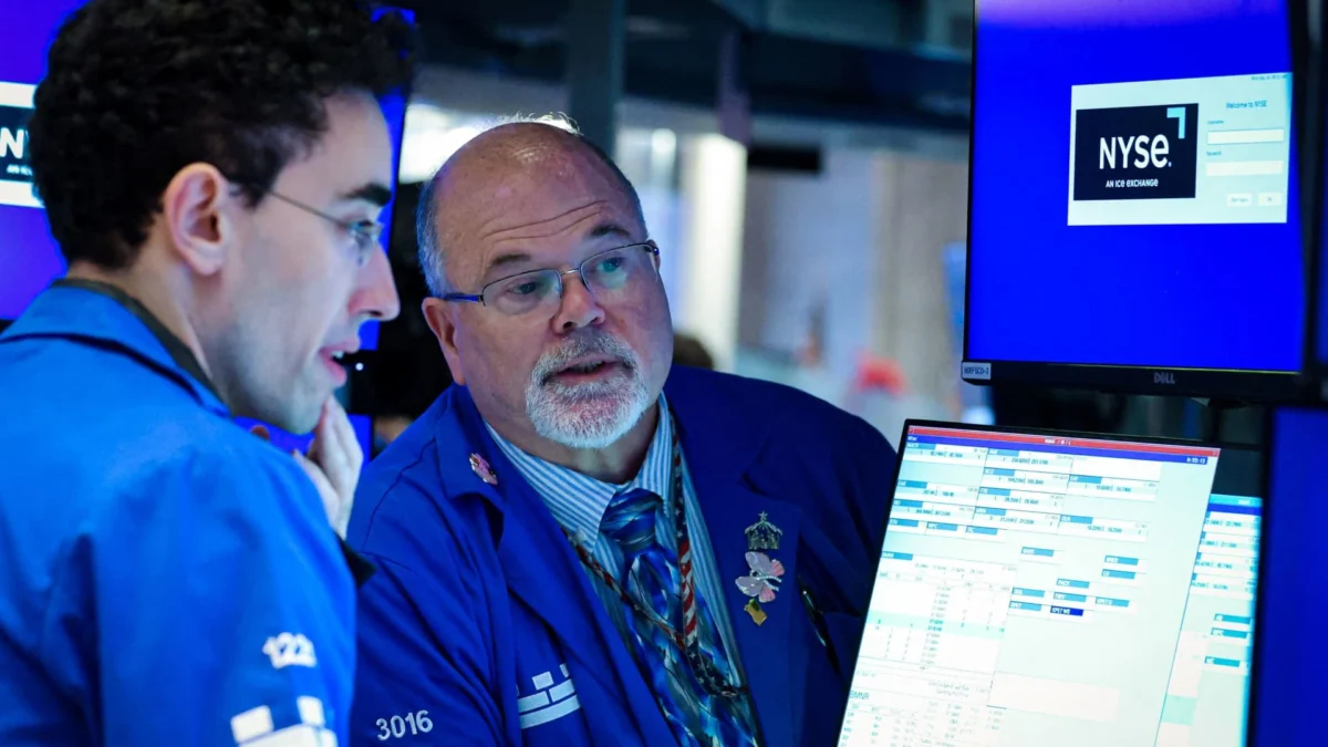 S&P 500 Little Changed as Investors Eye Earnings and Inflation Data