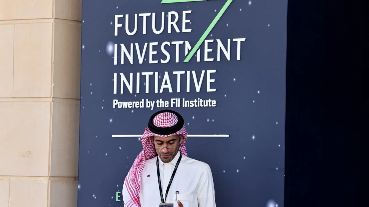 Saudi Arabia Delays Major Investor Conference to 2027
