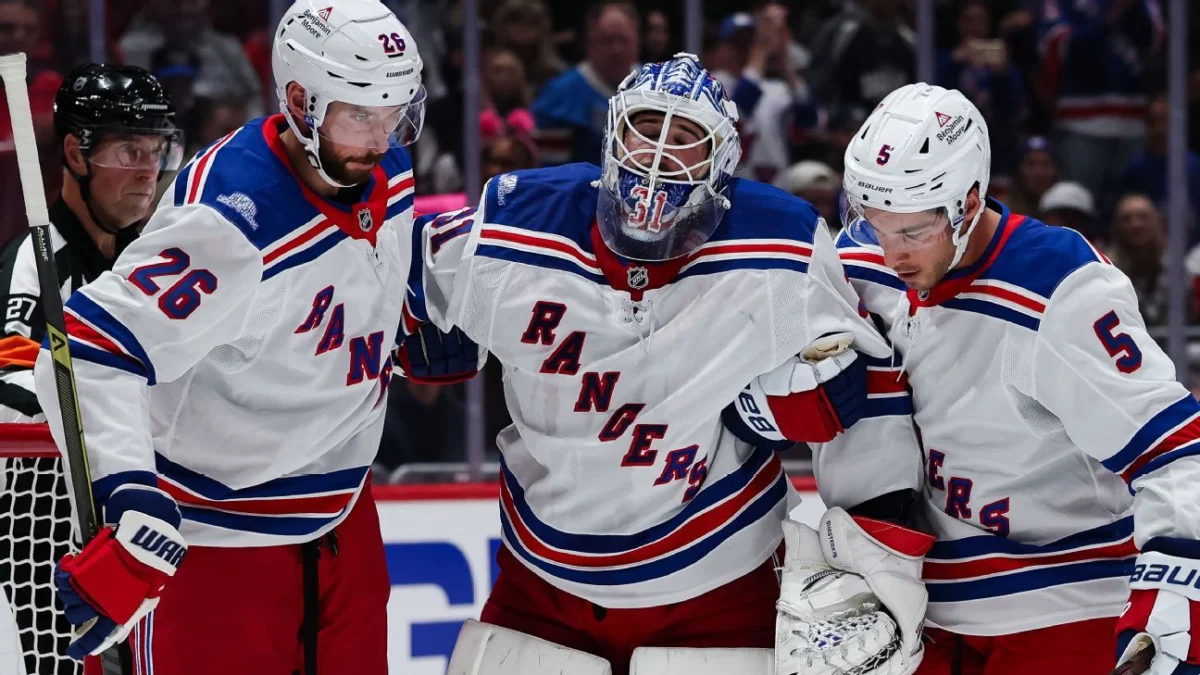 Shesterkin Injured, Helped Off Ice in Rangers Loss to Capitals