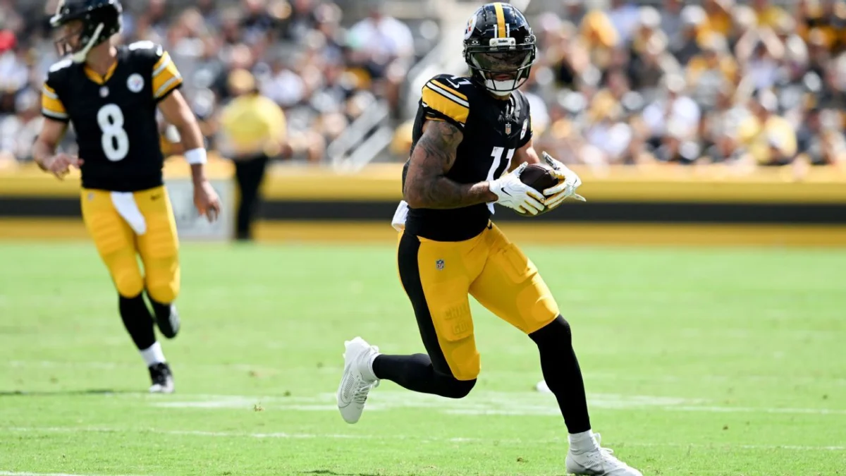 Steelers Receiver Michael Pittman Jr. Out Multiple Weeks After Foot Injury Aggravation