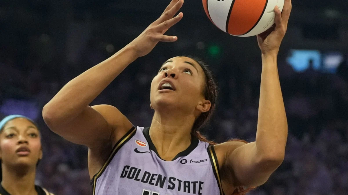 Valkyries Beat Dream in Game 5 Behind Stokes Performance