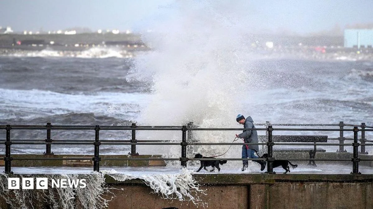 Storm Boelo Leaves 90,000 Without Power After Wind Warning