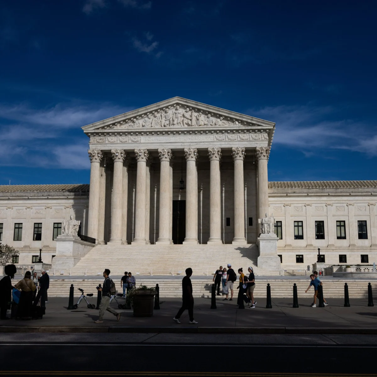 Supreme Court to Review Migrant Detention Policy Under Trump Agenda