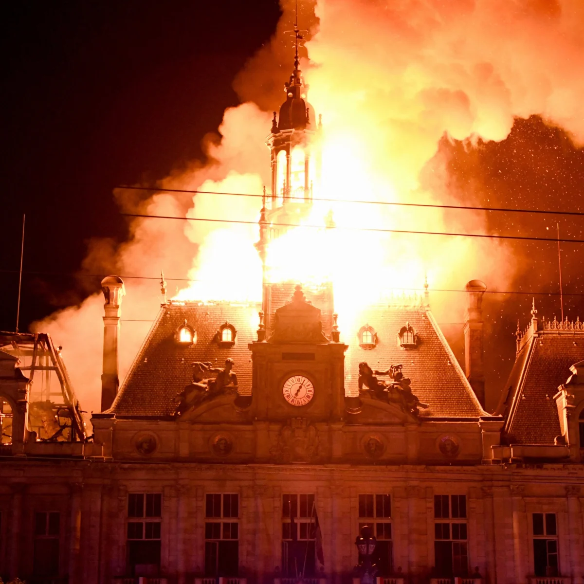 French City Limoges Hit by Arson as Unrest Surges