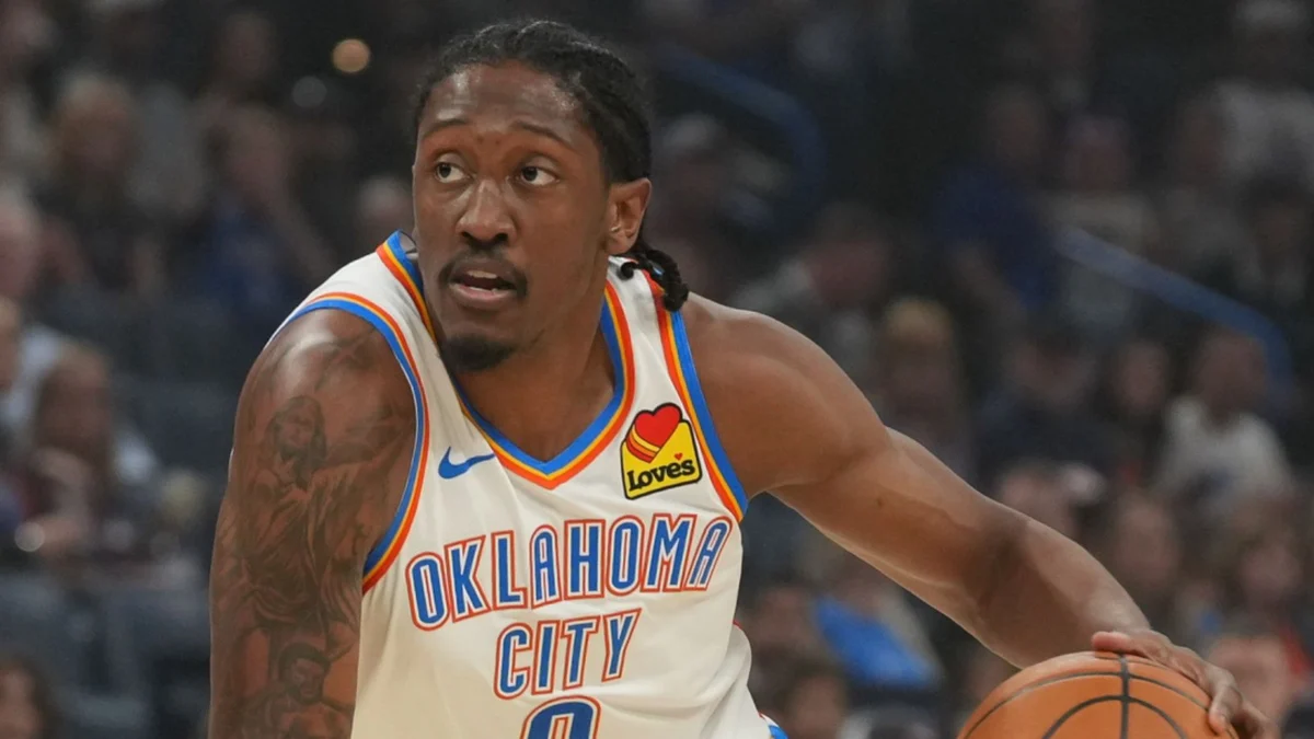 Thunder star Williams stretchered off with leg injury