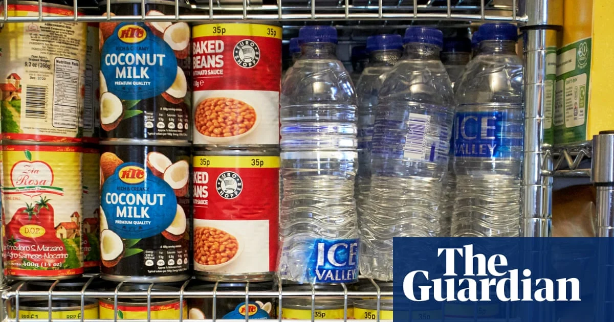 UK residents stockpile supplies amid government emergency campaign