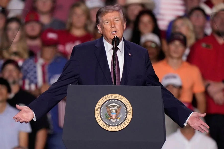 Trump Defends Ohio Data Centers Amid AI Race Concerns