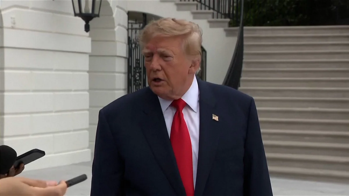 Trump May Join Saudi Strikes on Houthis After Riyadh Airport Attack