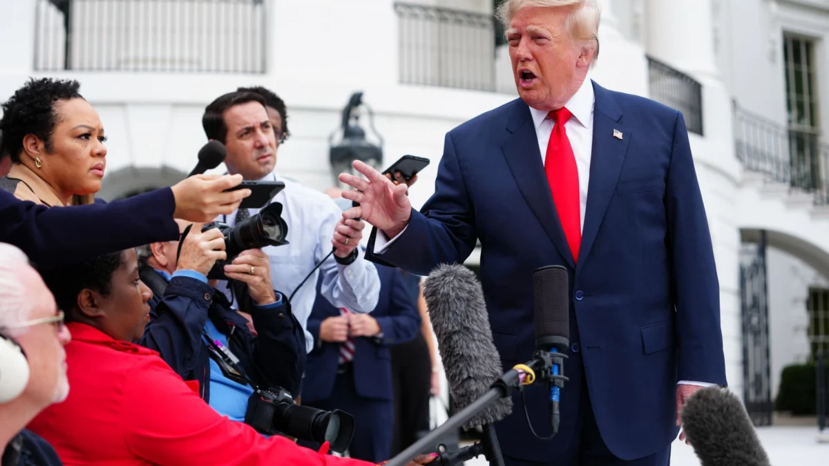 Trump Considers Joining Saudi Fight Against Iran-Backed Houthis