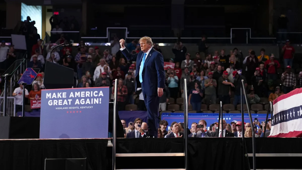 Trump Highlights Presidential Power at Kentucky Rally Ahead of Midterms