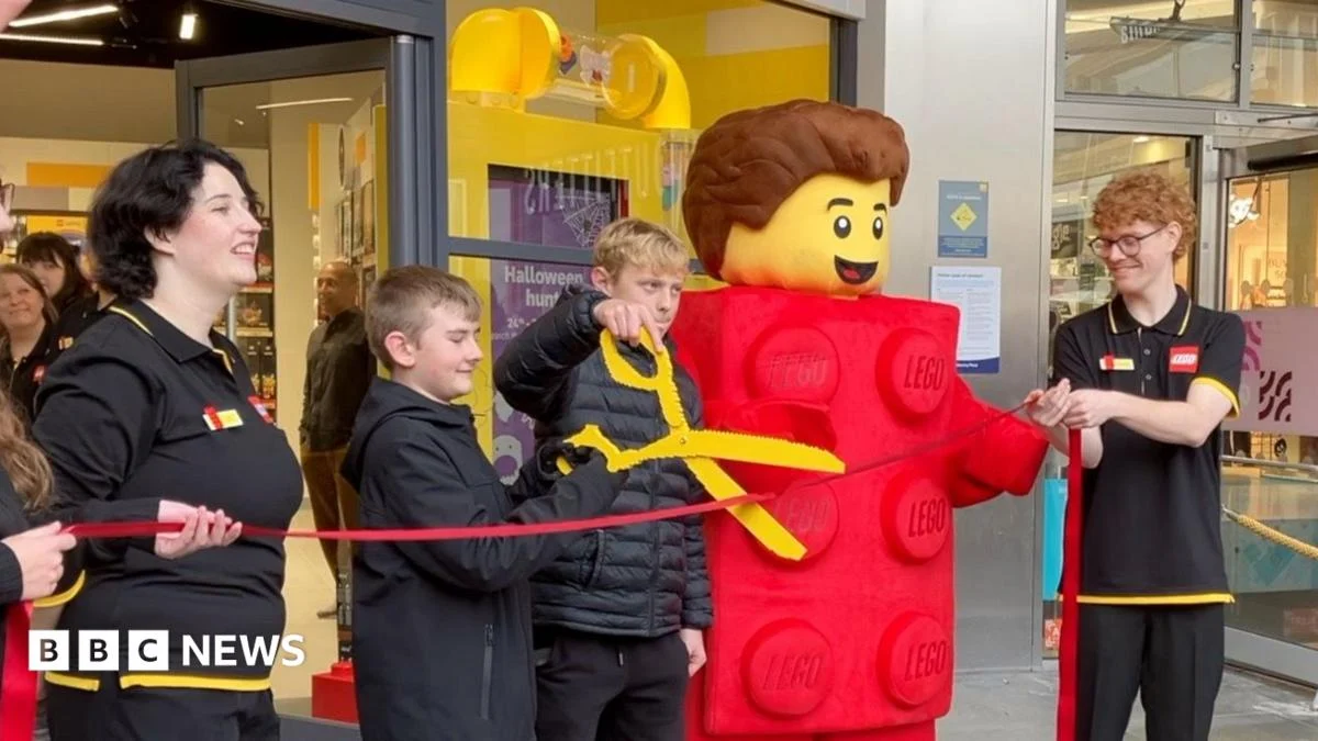Hundreds Queue for New Lego Store Opening in Norwich