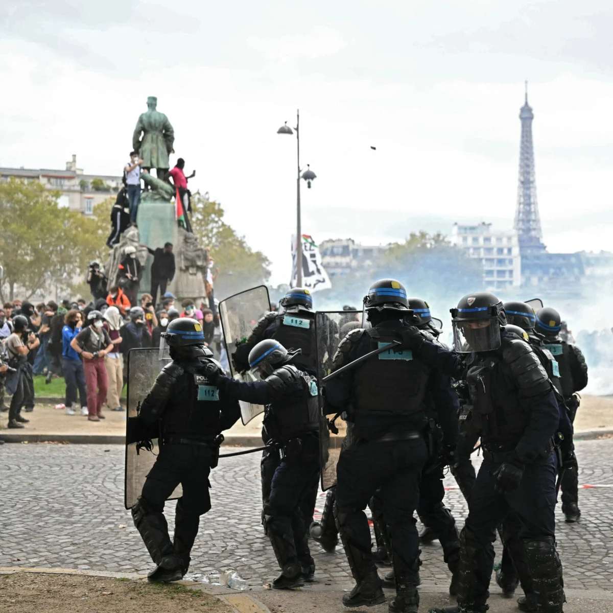 France Rushes Riot Suspects Through Paris Tribunal Hearings