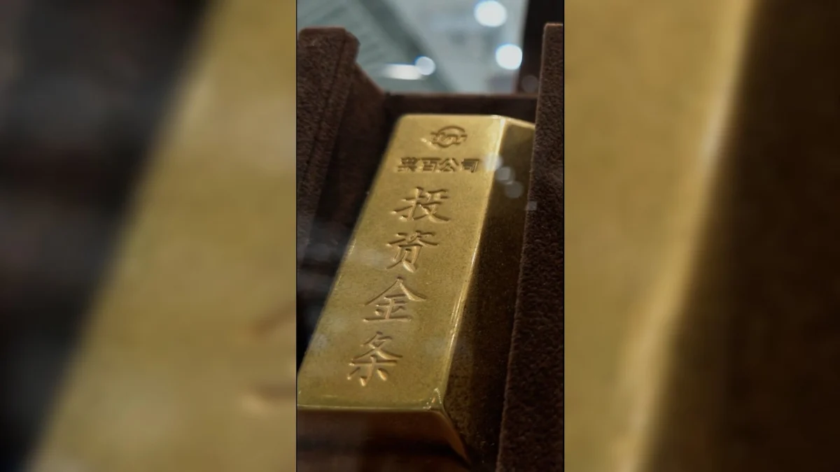 Chinese Families Rush to Buy Gold Beyond Jewelry Demand