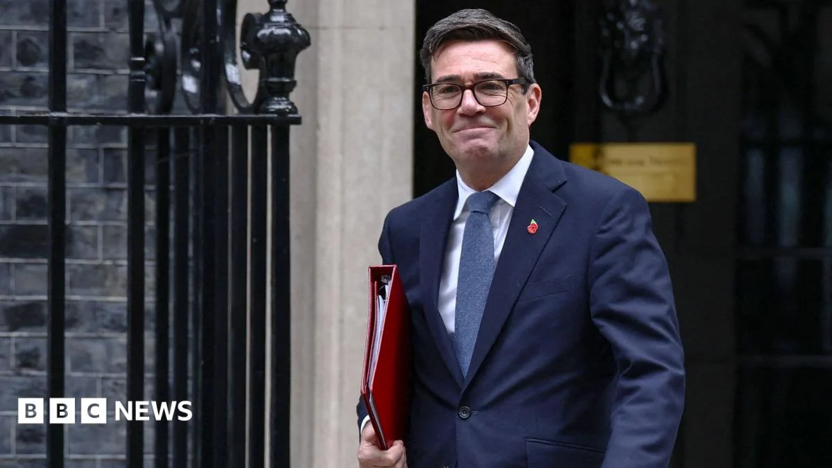 MPs Push Early Election Amid PM’s Denial