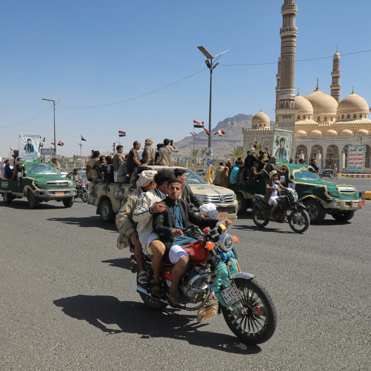 Yemen Fighting Rages as Civilian Toll From Houthi-Saudi Conflict Worsens