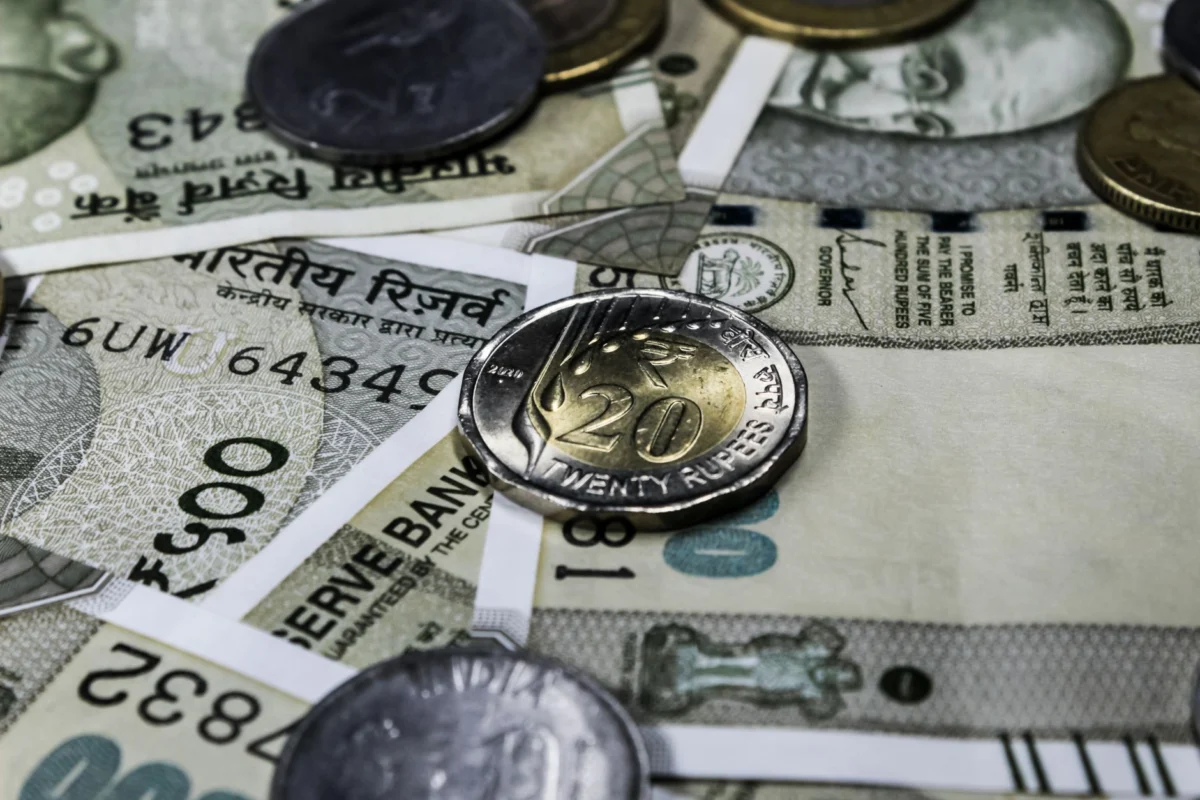 Banks Seek RBI Relief On India Rupee-Defense Measures