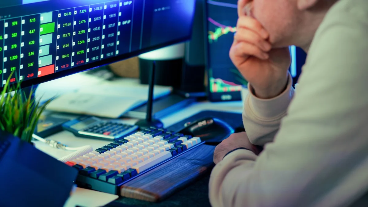 Bond Investors Shift Focus From Fed to AI and Deficits