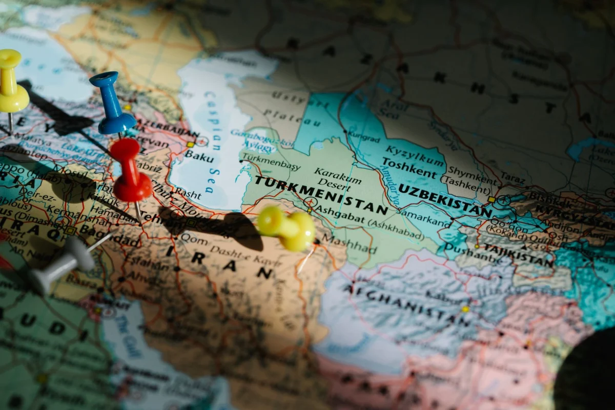 Iran Has Plans to Strike Gulf Undersea Cables If War Resumes