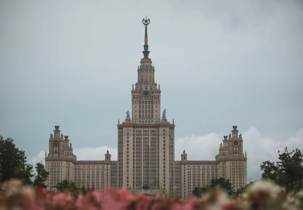WHO Confirms Russia Reports Lab Death, No Plague Case
