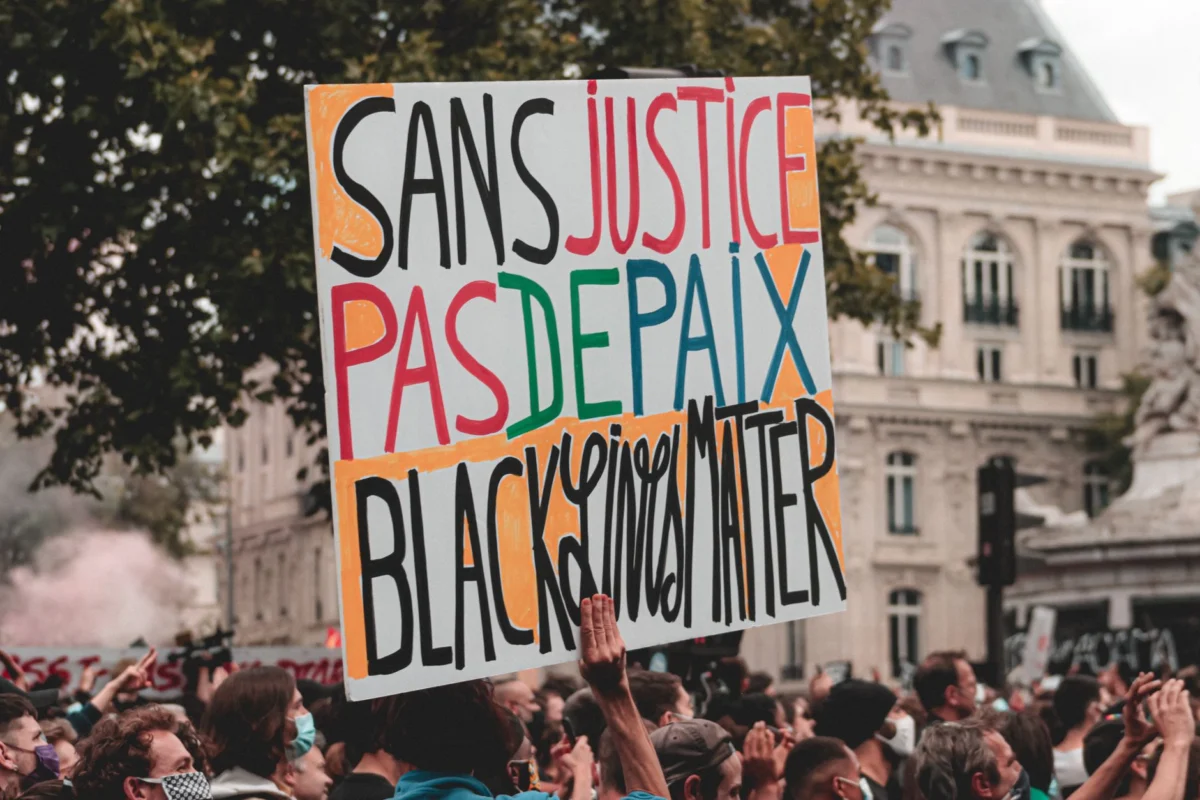 French Labor Unions Rally in Solidarity with Student Protesters