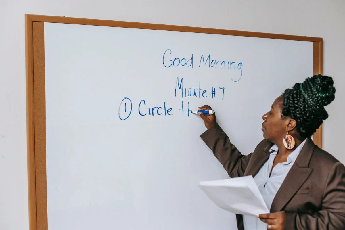 Opinion Calls for Closing Business Schools Over Flawed Expertise