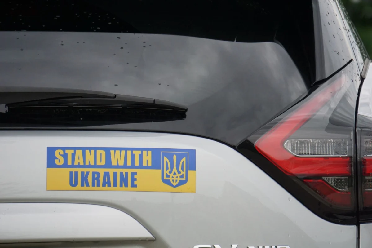 Starlink Service Resumes in Ukraine as Musk Alleges Violations
